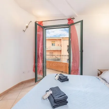 Centro - Parcheggio Privato Apartament Badesi