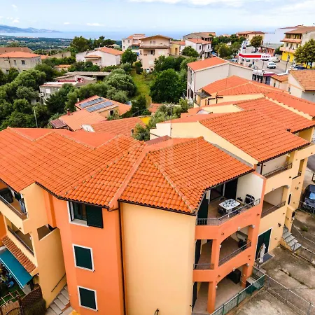 Centro - Parcheggio Privato Apartament Badesi